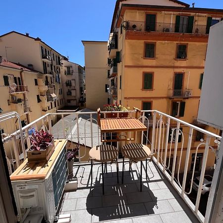 Little House 5 Terre Apartment La Spezia Ngoại thất bức ảnh